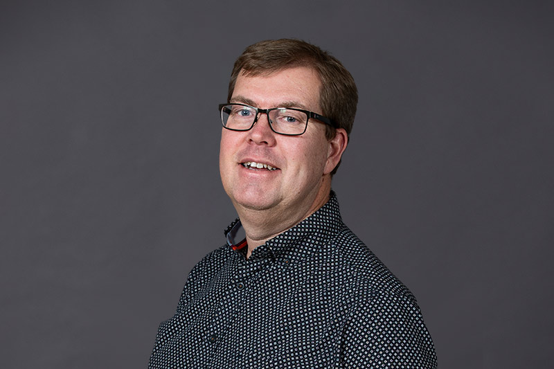 Thomas Warlin (tjänstledig)